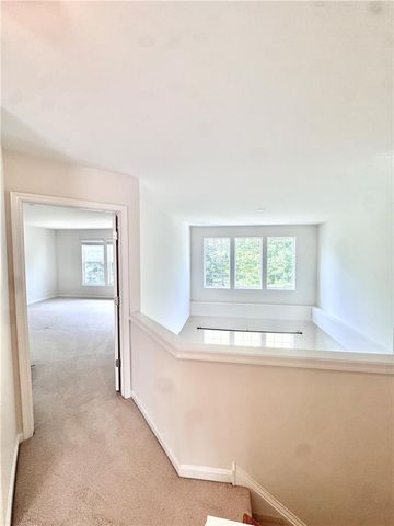 8704 Mayfair Court, Upper Macungie Twp, PA 18031
