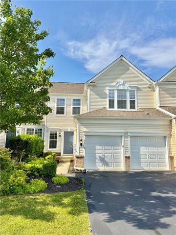 8704 Mayfair Court, Upper Macungie Twp, PA 18031