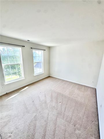 8704 Mayfair Court, Upper Macungie Twp, PA 18031