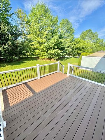 8704 Mayfair Court, Upper Macungie Twp, PA 18031