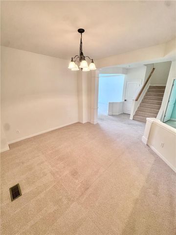 8704 Mayfair Court, Upper Macungie Twp, PA 18031