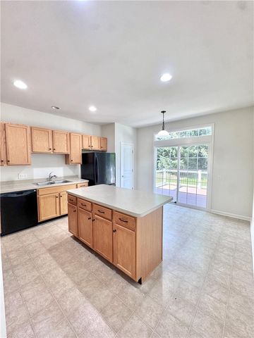 8704 Mayfair Court, Upper Macungie Twp, PA 18031