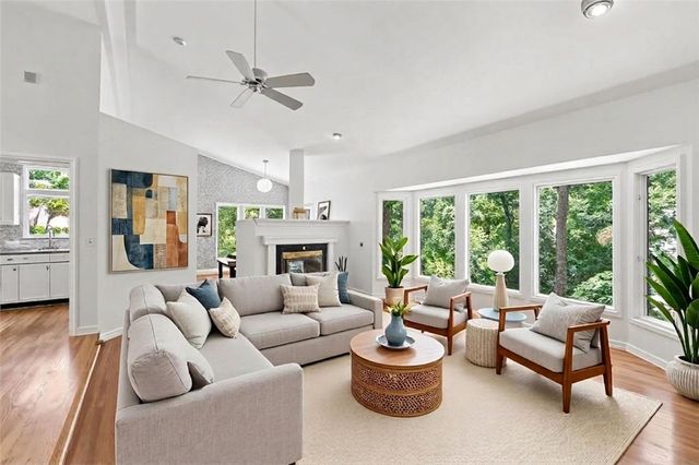 6 White Cap Court, Salem, SC 29676