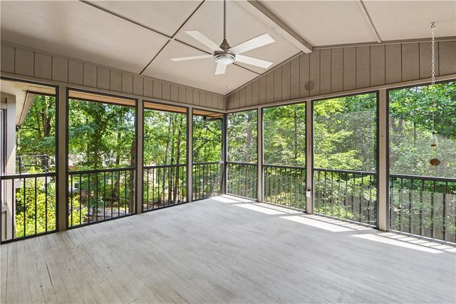 6 White Cap Court, Salem, SC 29676