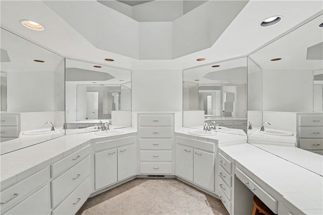 6 White Cap Court, Salem, SC 29676