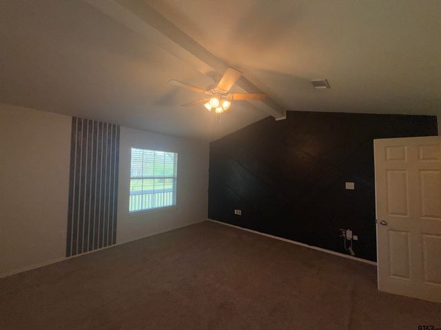 230 County Road 4216, Jacksonville, TX 75766