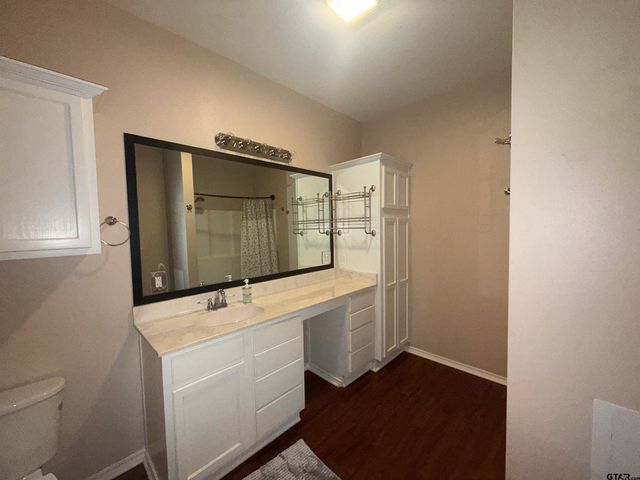 230 County Road 4216, Jacksonville, TX 75766