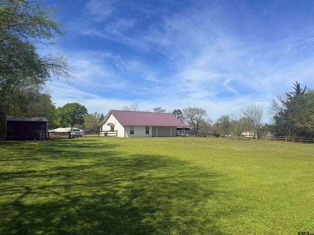 230 County Road 4216, Jacksonville, TX 75766