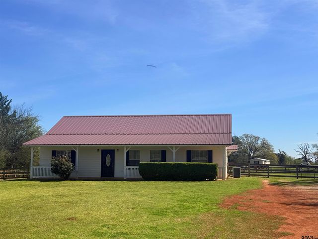 230 County Road 4216, Jacksonville, TX 75766