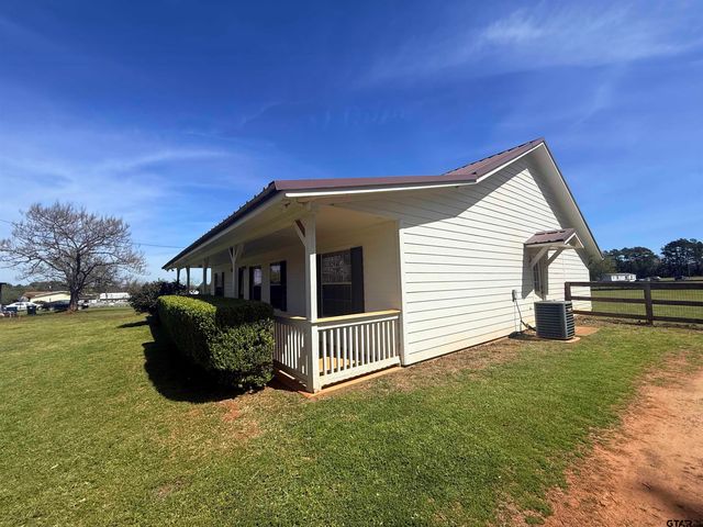 230 County Road 4216, Jacksonville, TX 75766