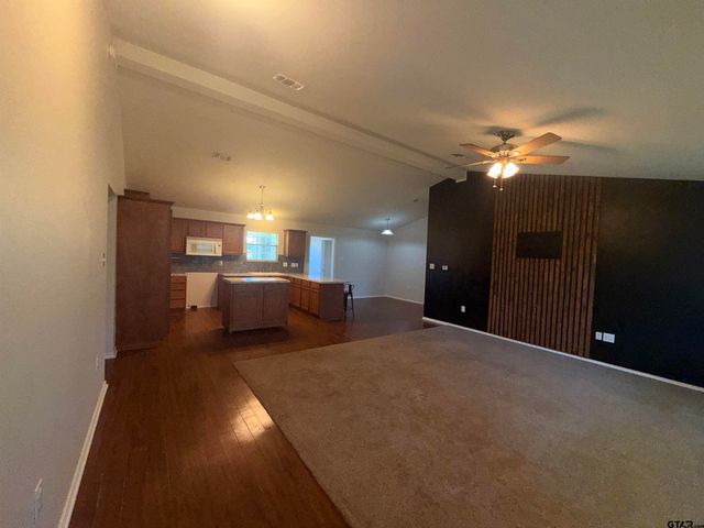 230 County Road 4216, Jacksonville, TX 75766