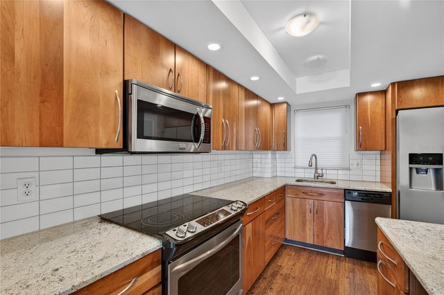 601 MCDONALD STREET 105, Mount Dora, FL 32757