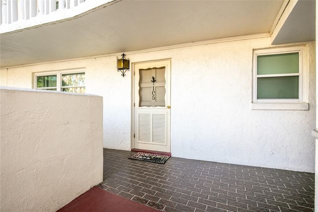 601 MCDONALD STREET 105, Mount Dora, FL 32757