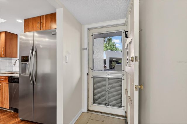 601 MCDONALD STREET 105, Mount Dora, FL 32757