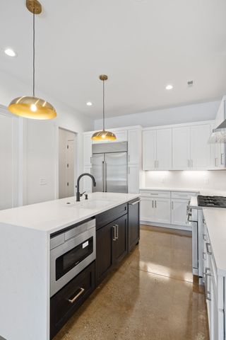 1207 6th Ave, N, Nashville, TN 37208