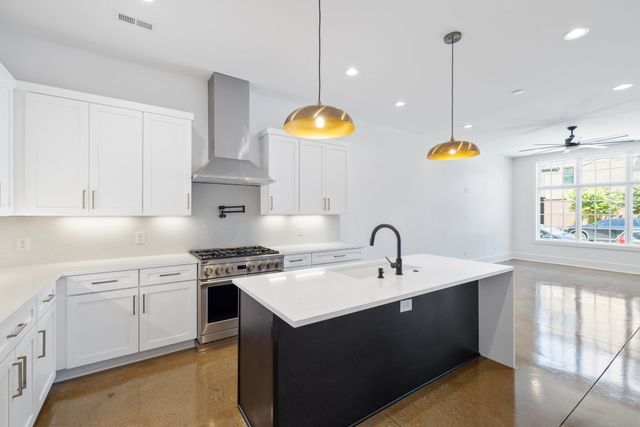 1207 6th Ave, N, Nashville, TN 37208