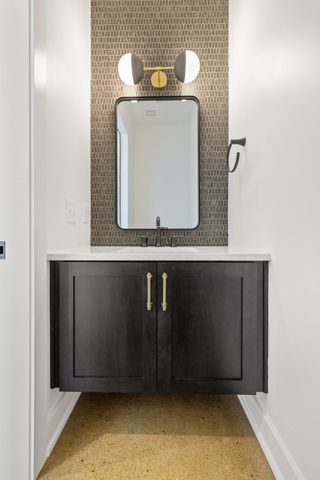 1207 6th Ave, N, Nashville, TN 37208