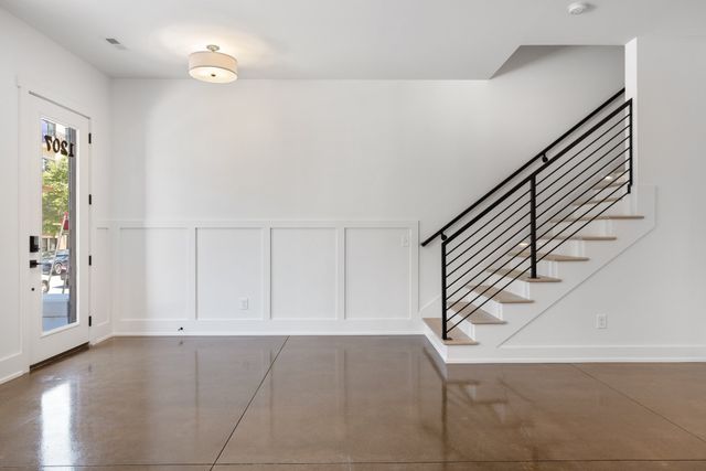 1207 6th Ave, N, Nashville, TN 37208