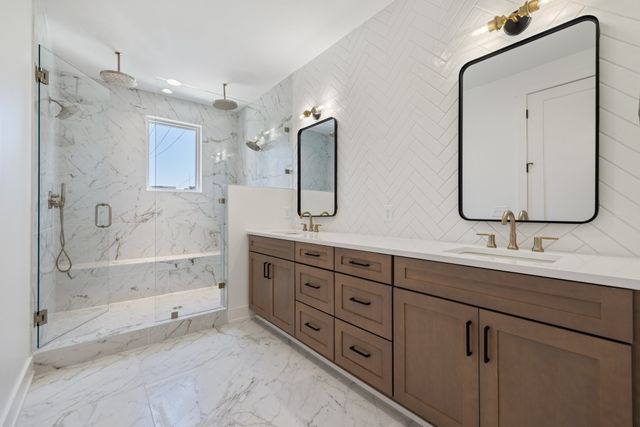 1207 6th Ave, N, Nashville, TN 37208