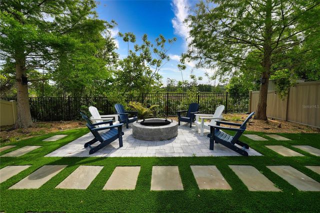 594 WINDY PINE WAY, Oviedo, FL 32765