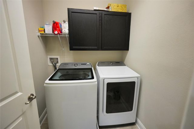 594 WINDY PINE WAY, Oviedo, FL 32765