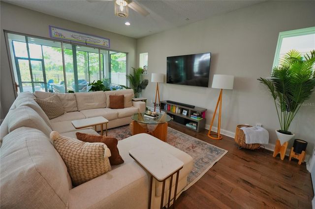 594 WINDY PINE WAY, Oviedo, FL 32765