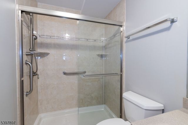 241 Vista Dr 241, Hanover Twp., NJ 07927