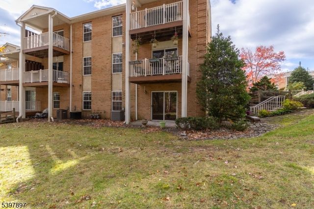 241 Vista Dr 241, Hanover Twp., NJ 07927