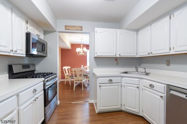 241 Vista Dr 241, Hanover Twp., NJ 07927