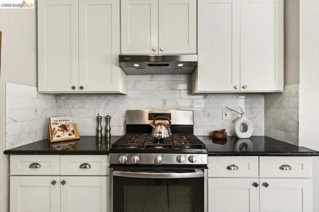 116 S 19th Street, Richmond, CA 94804