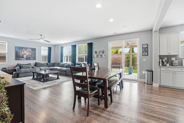 1652 Cady Ln, Ripon, CA 95366