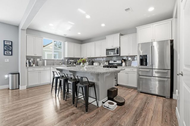 1652 Cady Ln, Ripon, CA 95366