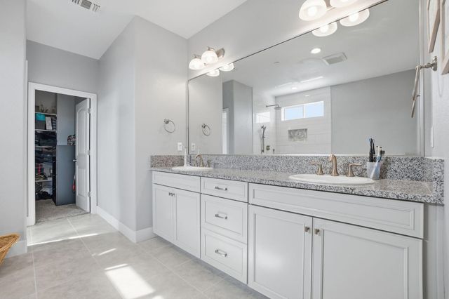1652 Cady Ln, Ripon, CA 95366