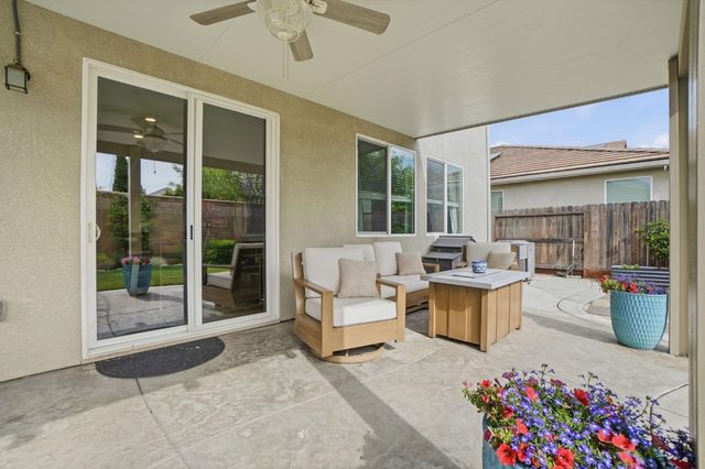 1652 Cady Ln, Ripon, CA 95366