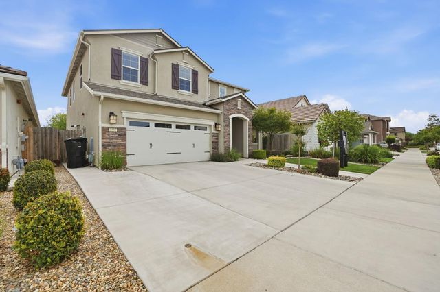 1652 Cady Ln, Ripon, CA 95366