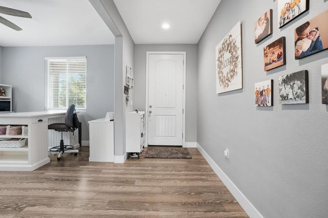 1652 Cady Ln, Ripon, CA 95366