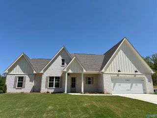 129 Tumbleweed Drive, Guntersville, AL 35976