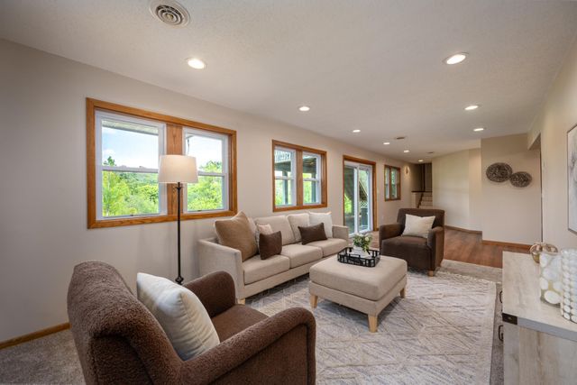978 70th Avenue, Roberts, WI 54023