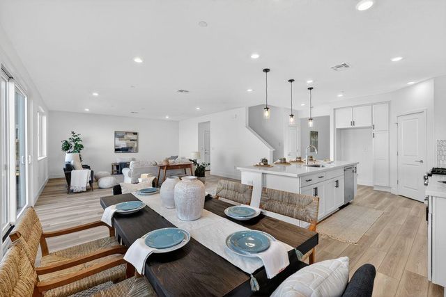 9975 Common Yarrow Way, Sacramento, CA 95829