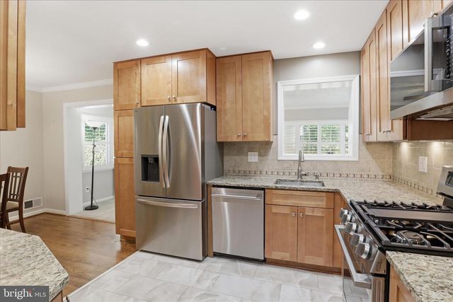 7608 HAMLET ST, Springfield, VA 22151