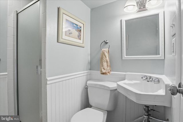 7608 HAMLET ST, Springfield, VA 22151