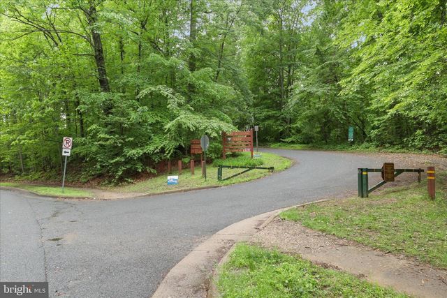 7608 HAMLET ST, Springfield, VA 22151