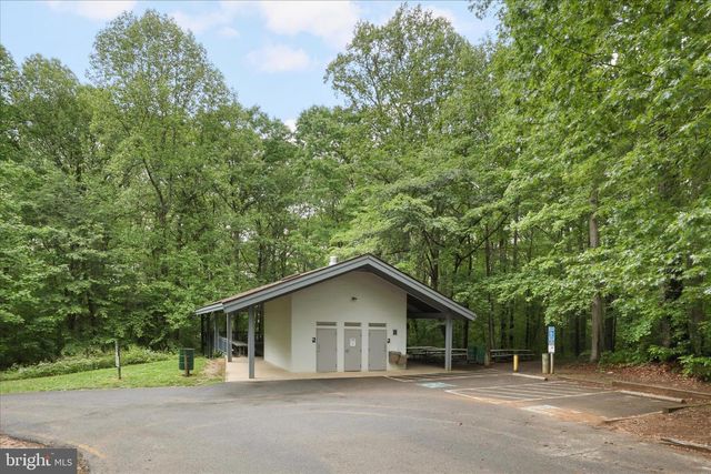 7608 HAMLET ST, Springfield, VA 22151