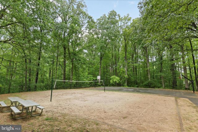 7608 HAMLET ST, Springfield, VA 22151