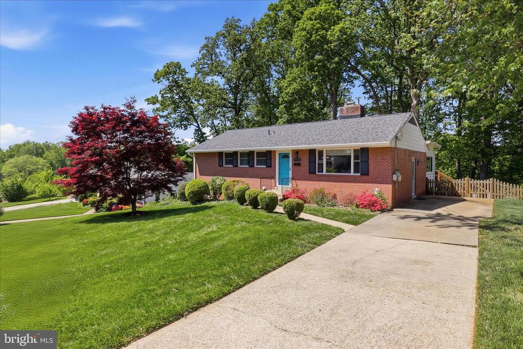 7608 HAMLET ST, Springfield, VA 22151