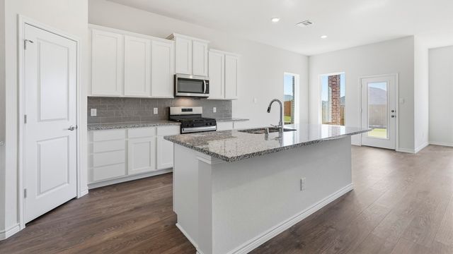 4185 Waldron Trail, Forney, TX 75126