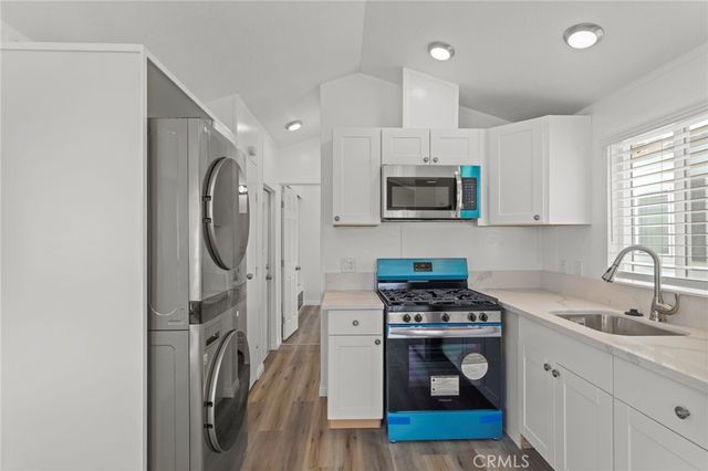 19548 E Cypress Street 03, Covina, CA 91724