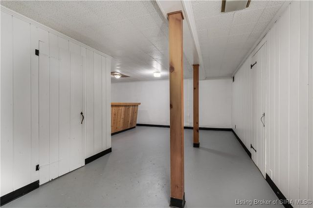 111 Rossmoore Drive, New Albany, IN 47150