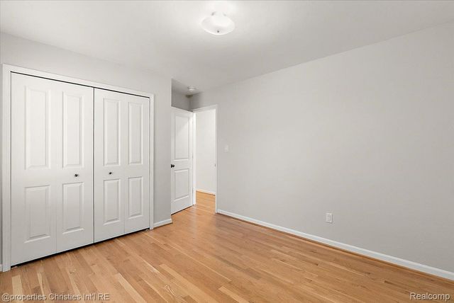 2985 Summervale Lane, Bloomfield Hills, MI 48301