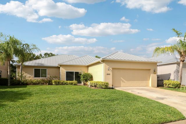 1845 Pointe West Way, Vero Beach, FL 32966